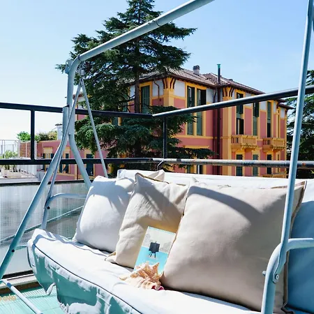 شقة Center Apartment, Sea View & Terrace *