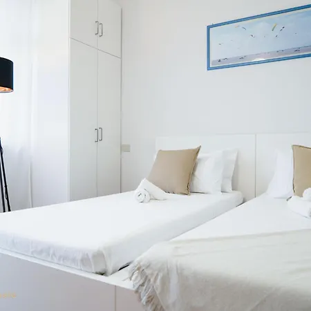 شقة Center Apartment, Sea View & Terrace سانريمو